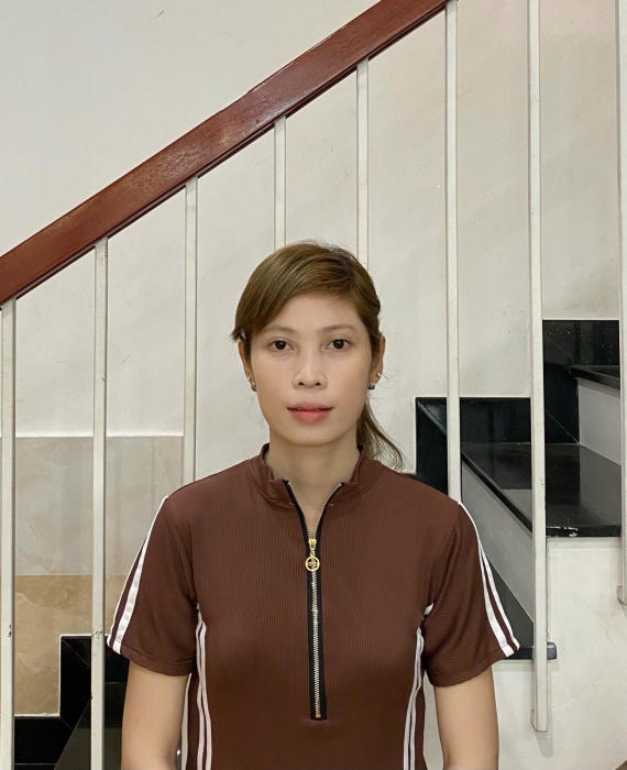 Chị Linh quê Đồng Tháp 