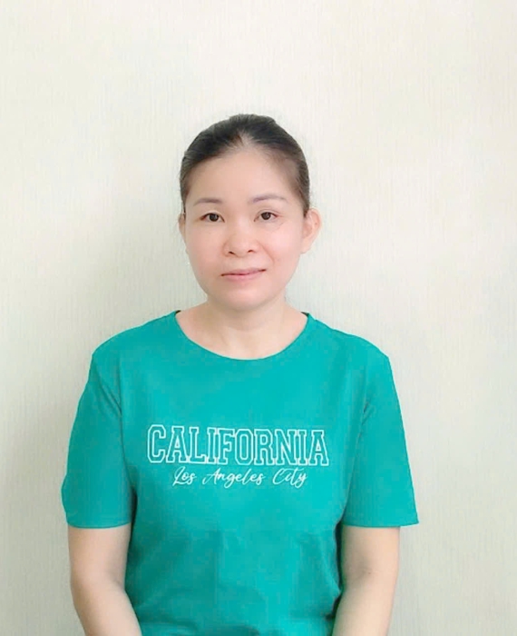 Chị Trinh quê Nha Trang