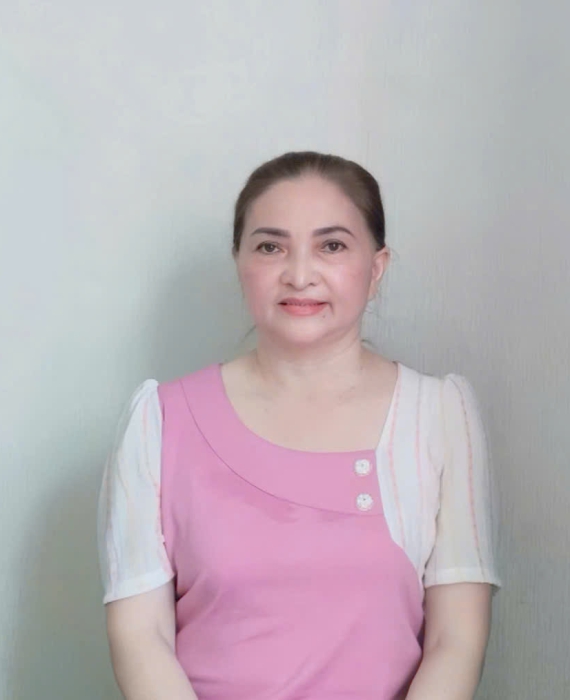 Cô Sen quê Củ Chị