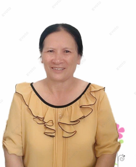 Cô Thắng quê Hải Dương 