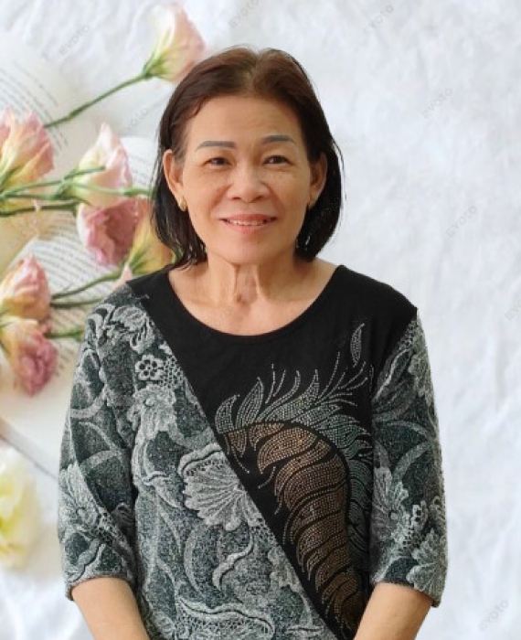 Cô Hồng quê Đà Lạt