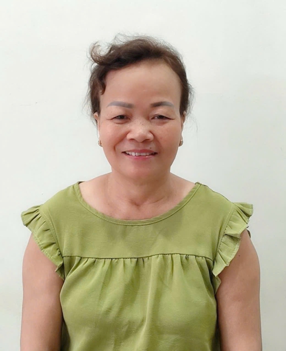 Cô Hiếu 