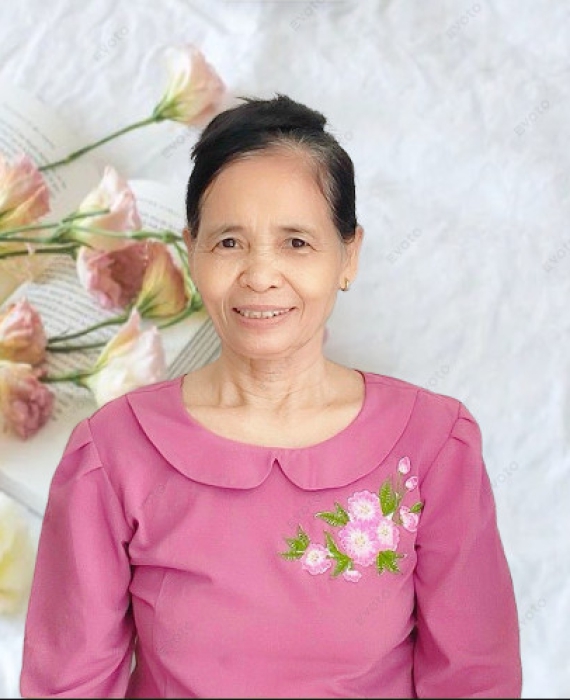 Cô Hồng quê Hà Tĩnh