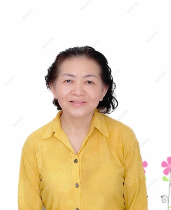Cô Vân quê Bến Tre sinh năm 1972