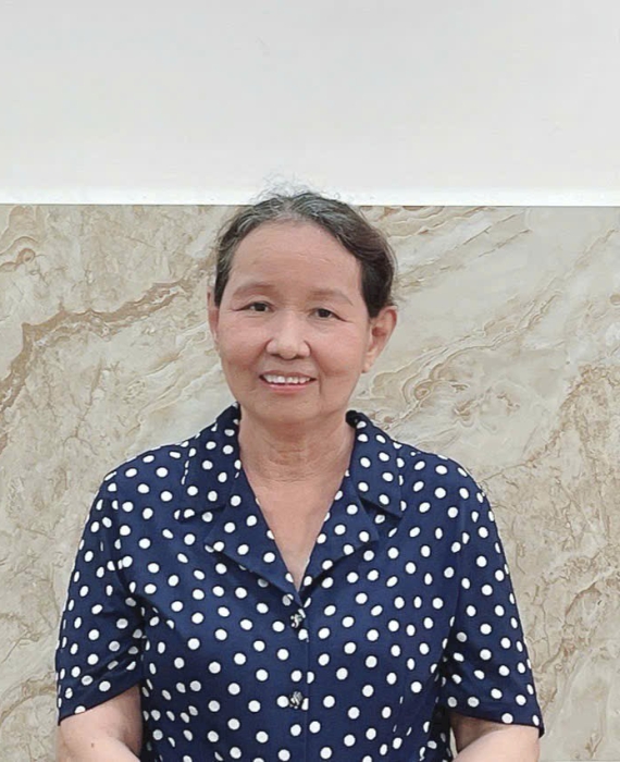 CÔ TRÂN GỐC HUẾ