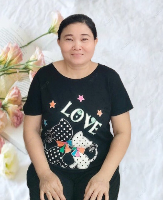 Chị Kim Phượng