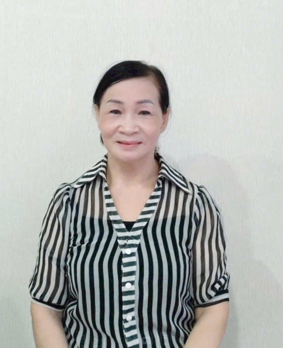 Cô Hồng sống Bình Phước
