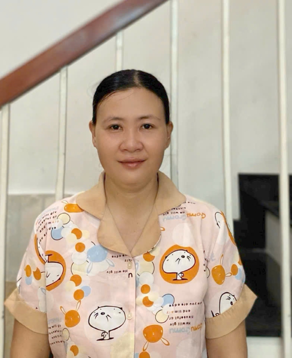 Cô Nhung sinh năm 1987 