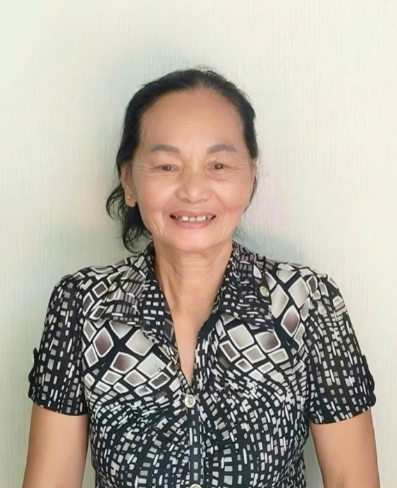 Cô Khuyên góc Bắc