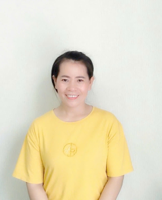 Chị Hồng Cẩm