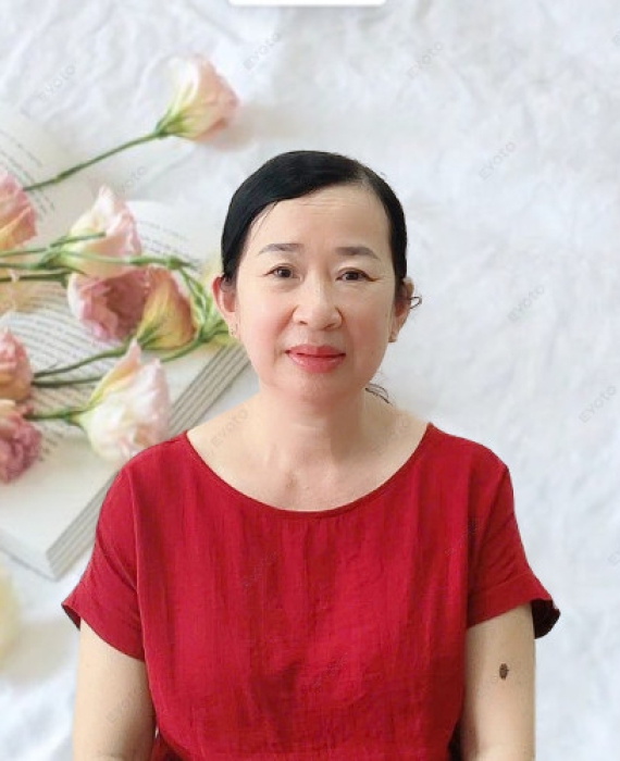Cô Hồng quê Thừa Thiên Huế