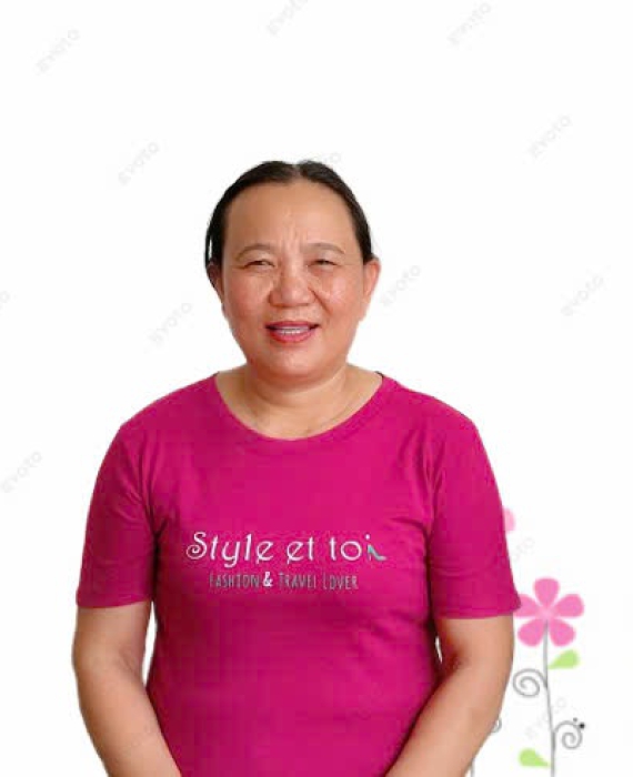 Cô Hồng quê Nha Trang