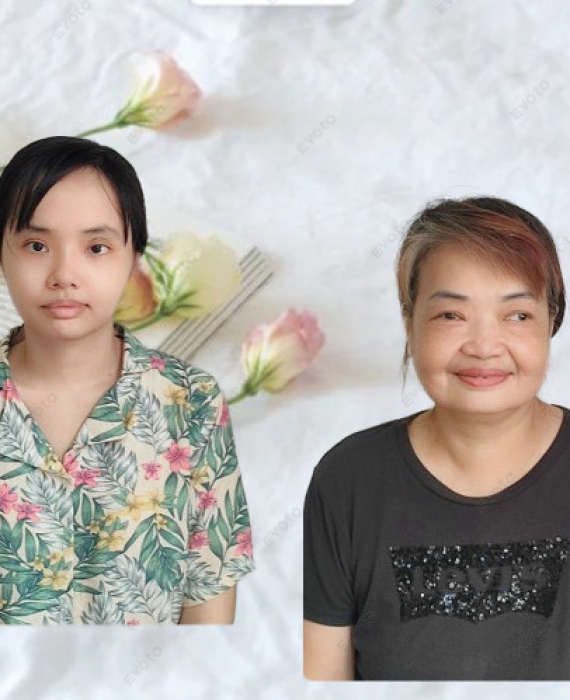 Hai mẹ con quê Hà Nội
