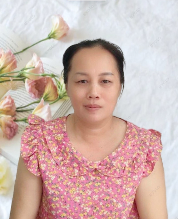Cô Phượng quê Bến Tre  Sinh năm 1977