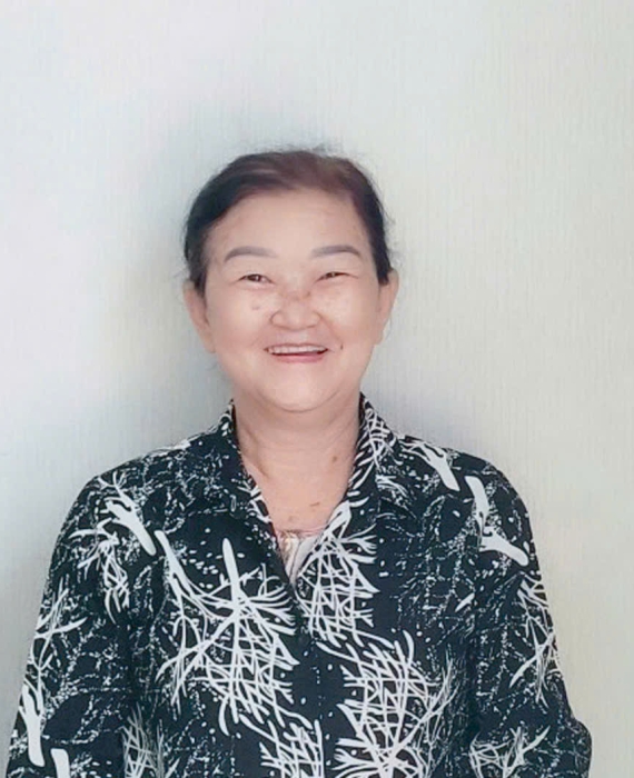 Cô Hồng gốc Trà Vinh