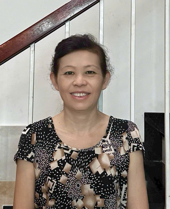 Cô Hồng quê Hồ Chí Minh