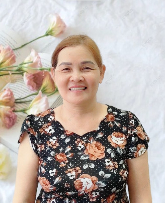 Cô Lan quê quảng Ngãi
