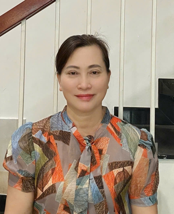 Cô Trang sinh năm 1973 