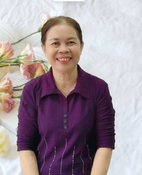 Cô Cẩm quê Bến Tre