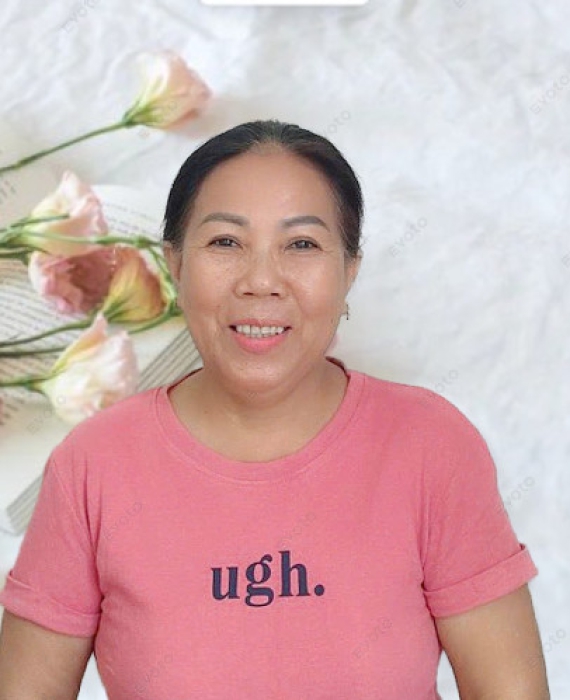 Cô Thuý quê Nha Trang