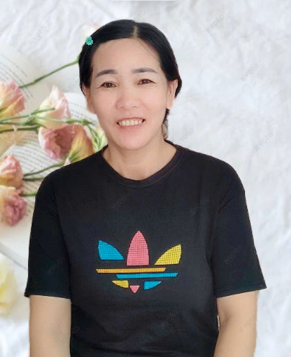 Cô Hồng  quê Ninh Thuận