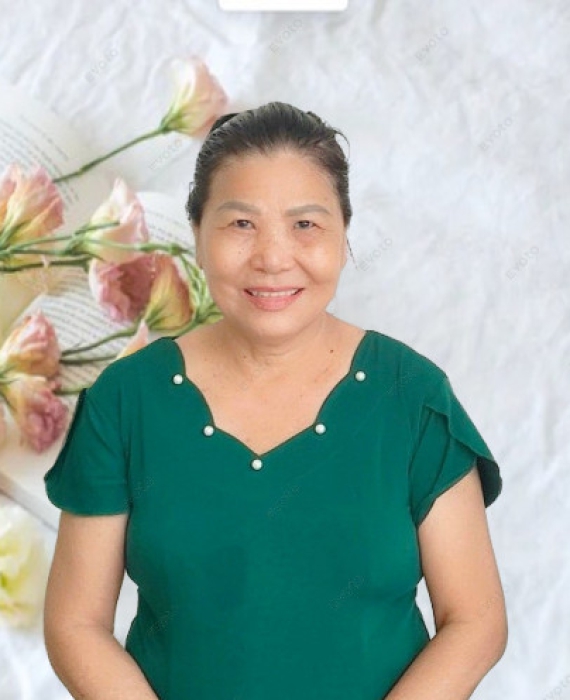 Cô Kim quê góc Huế