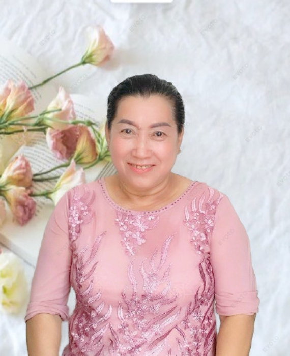 Cô Hạnh quê Sóc Trăng
