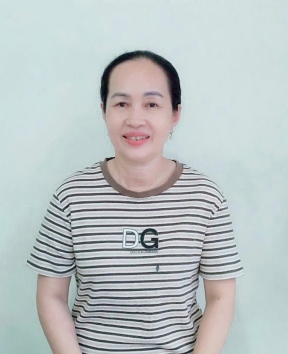 Cô Lan sinh năm 1972