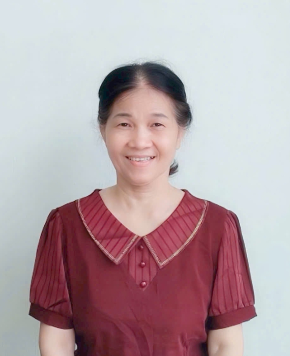 Cô Thuỷ ( di Hai) góc Ninh Bình