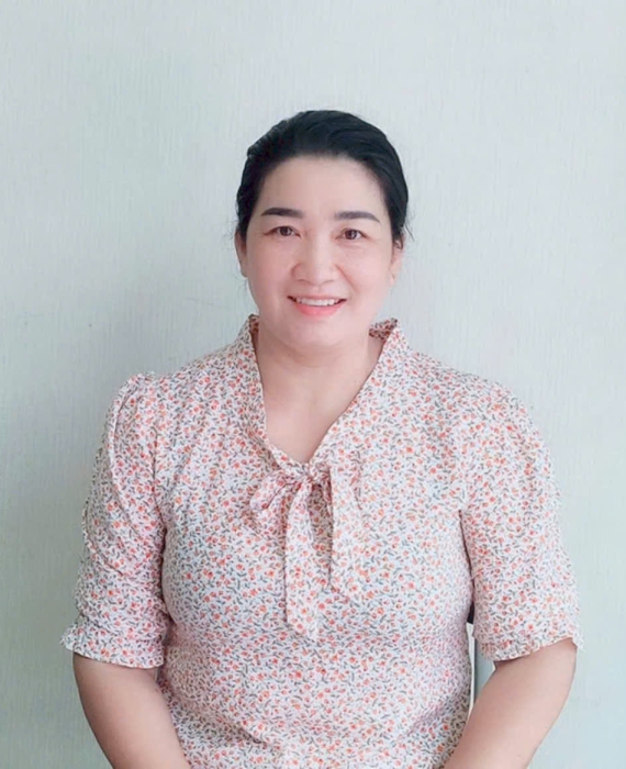 Chị Kiểm  ống sinh năm 1981