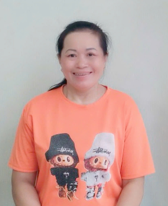 Chị Hồng Minh 