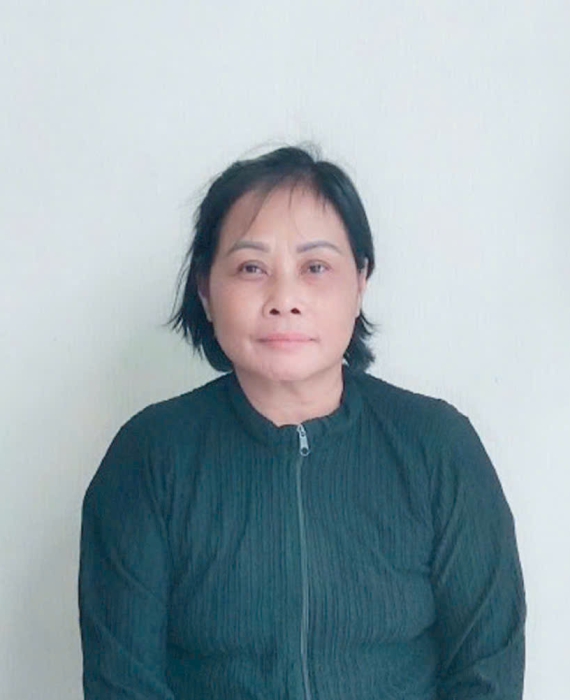 Cô Hồng quê Hóc Môn