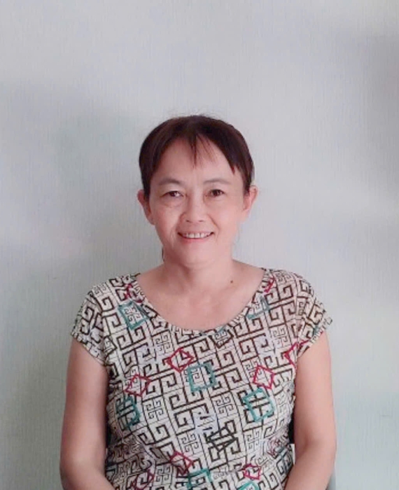 Cô Cúc quê Hà Tỉnh