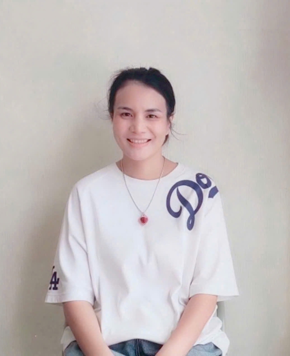 Em Linh quê Nghệ An