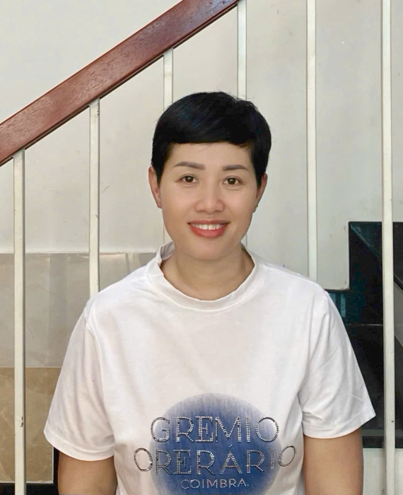 Chị Thu Hà  Hà Nội