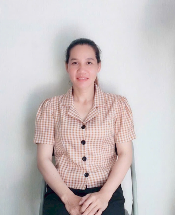 Chị  Ái sinh 1981 