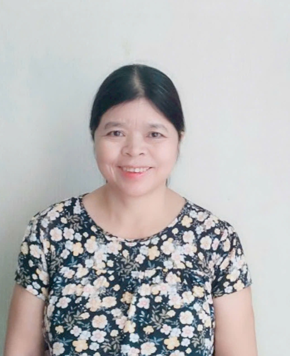 Cô Tuyết quê Nghệ An 