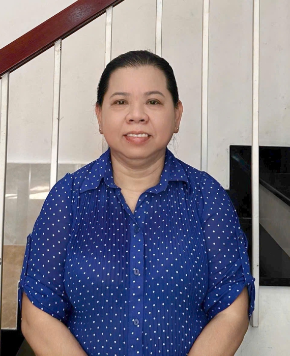 Cô Thu Thuỷ Quê ở Bến Tre