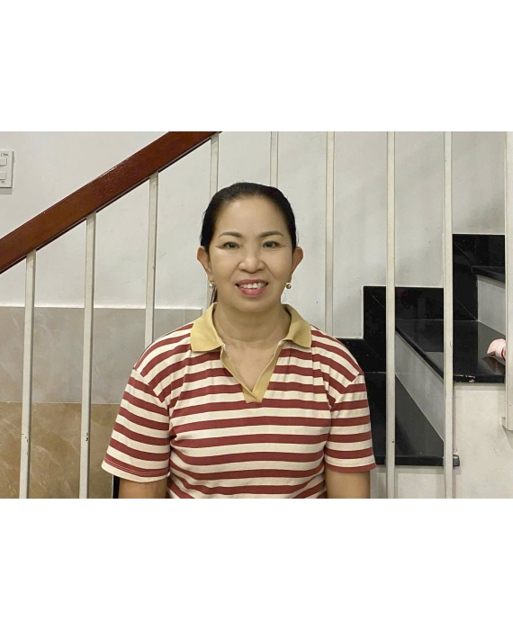 Cô Hồng sống Trà Vinh