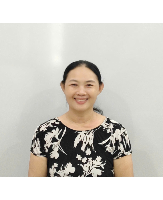 Chị Hiền  gốc Thừa Thiên Huế