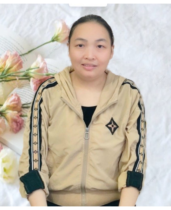 Chị Hương quê Hà Tĩnh sinh năm 1988