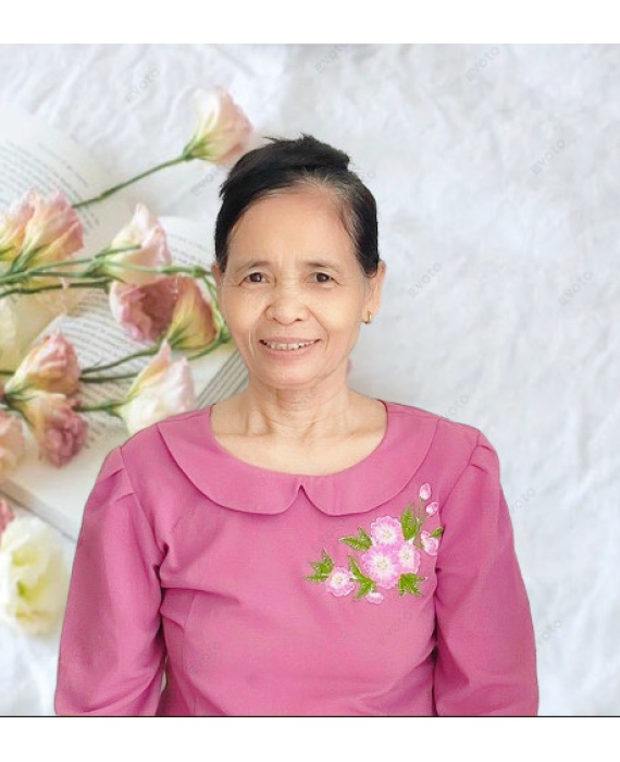 Cô Hồng quê Hà Tĩnh