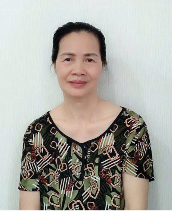 CÔ HOA MIỀN BẮC