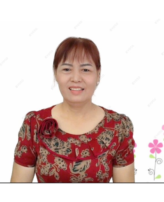 Cô Thu Hà quê Hà Nội 