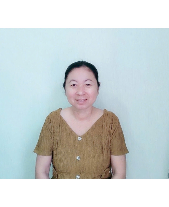 Chị Tuyết sinh năm 1973