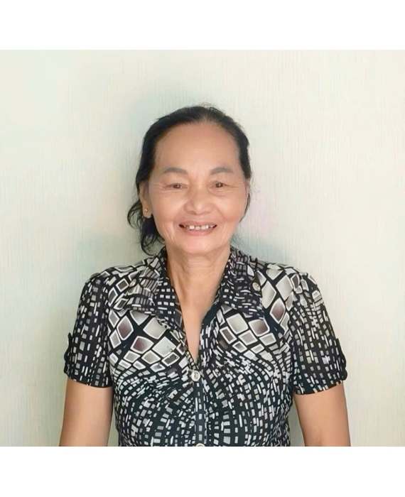 Cô Khuyên góc Bắc