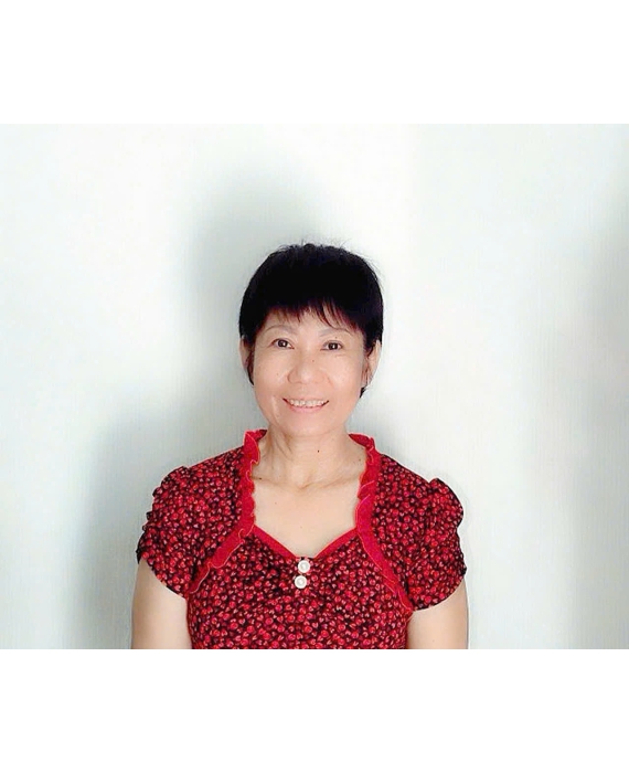 Cô Trang  Hậu Giang