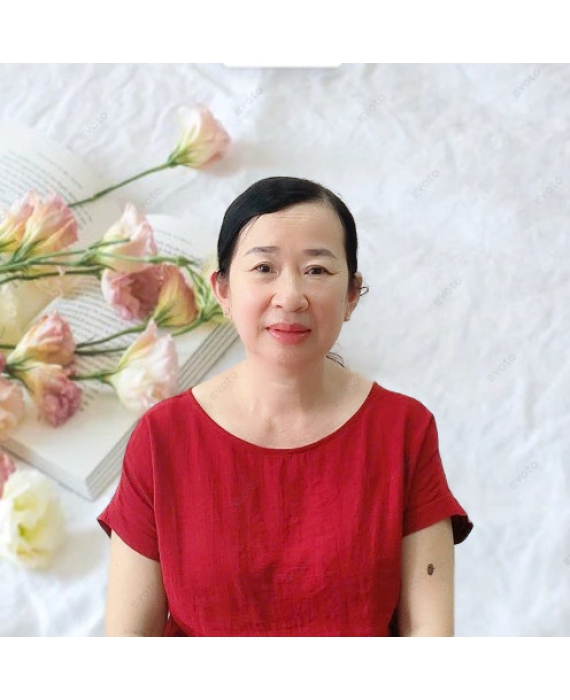 Cô Hồng quê Thừa Thiên Huế