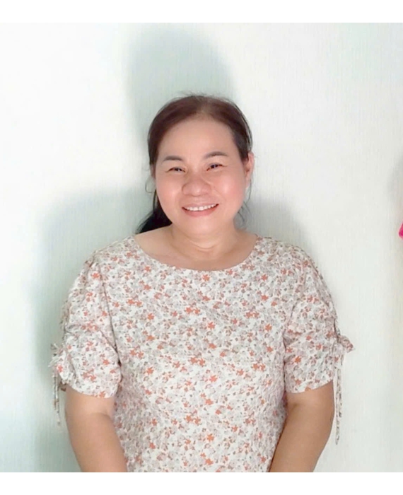 Cô Oanh quê Bình Phước 