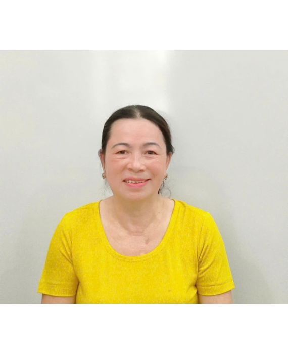 Cô Tuyền quê Vĩnh Long